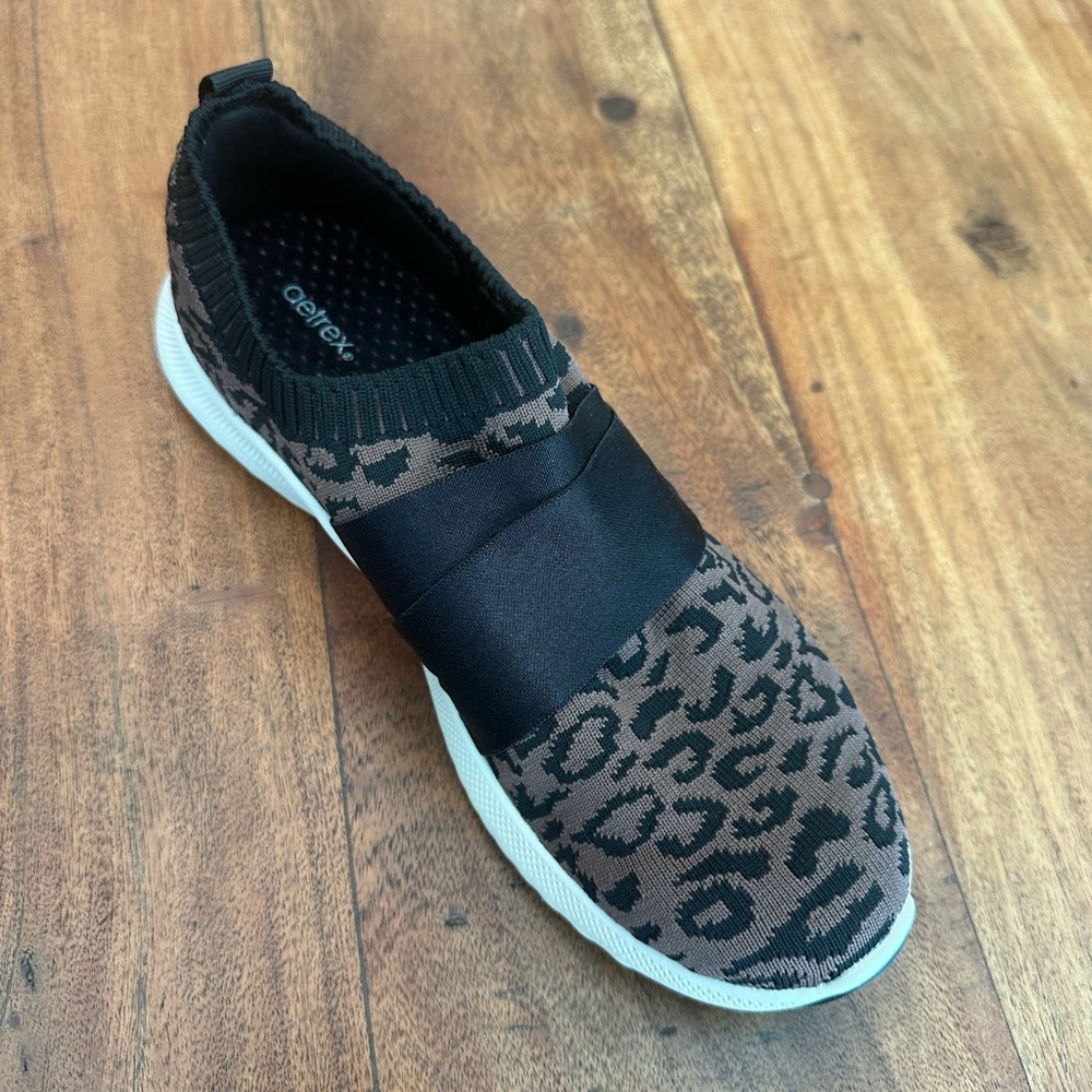 ☀️ AETREX Allie Leopard Arch Support Sneaker - Picture 5 of 13